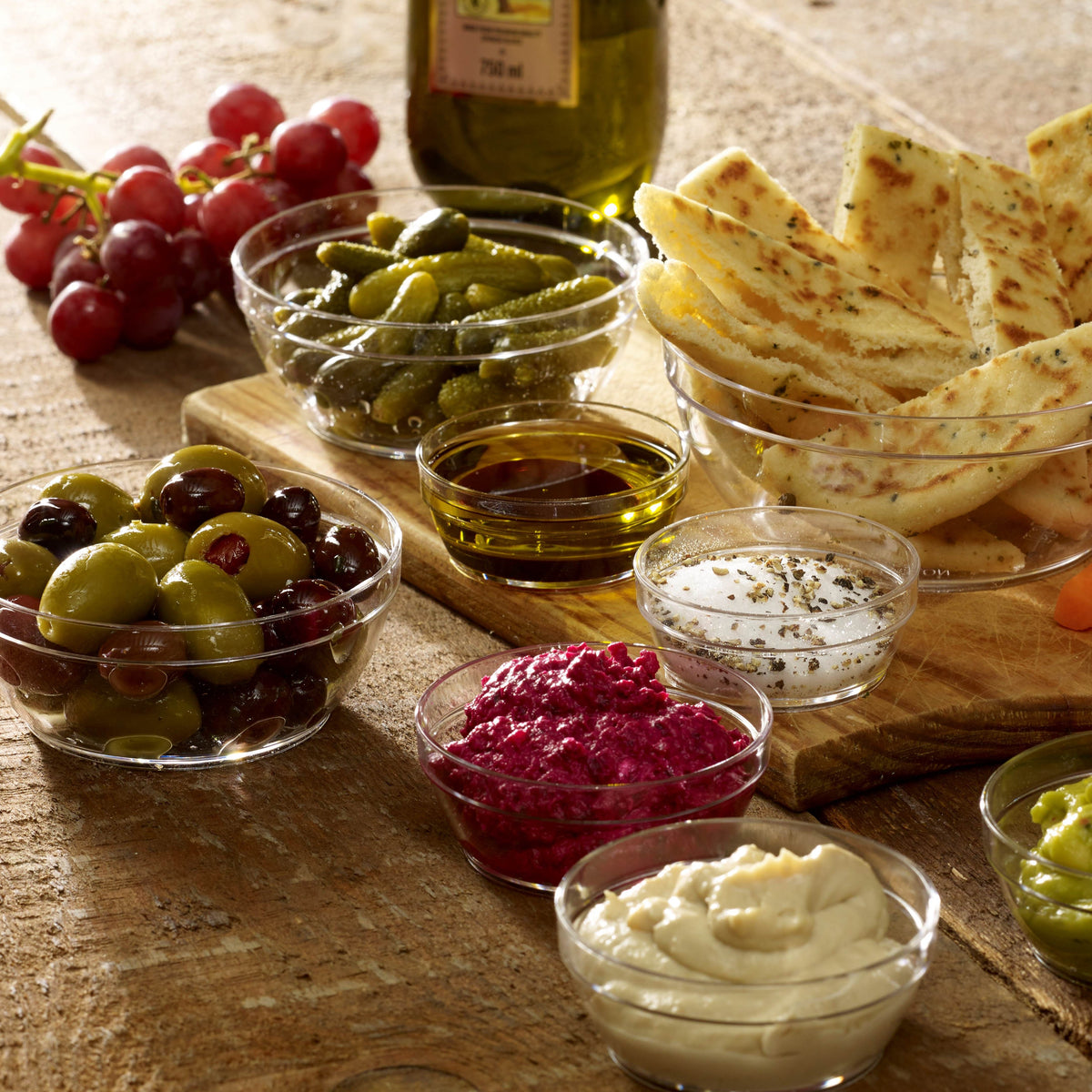 PLASTIC BOWLS & PLATES